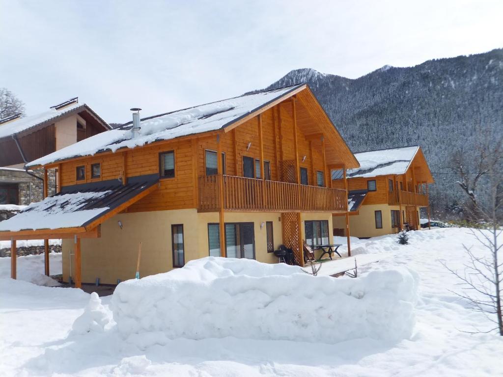 Les Chalets Fleurs De France - Kota Saint-Dalmas エクステリア 写真