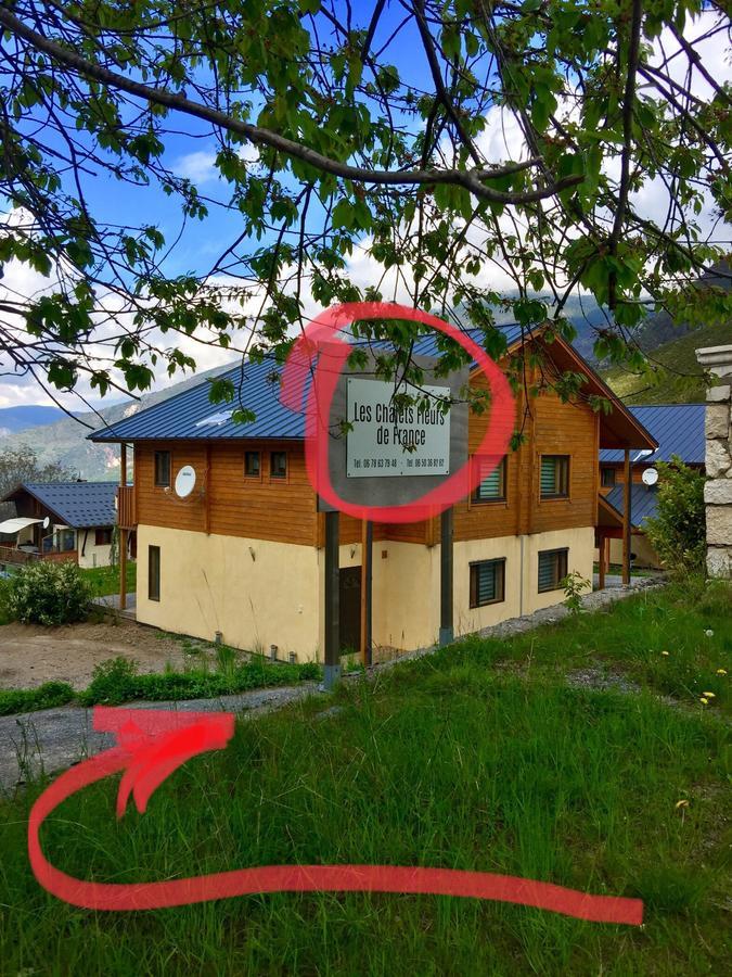 Les Chalets Fleurs De France - Kota Saint-Dalmas エクステリア 写真